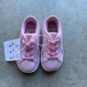 Baby girls Puma sneakers